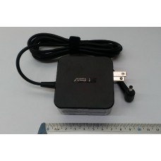 *ASUS ORIGINAL AC ADAPTER, 19 V ,2.37A, TIP 4.0*1.35, 45W